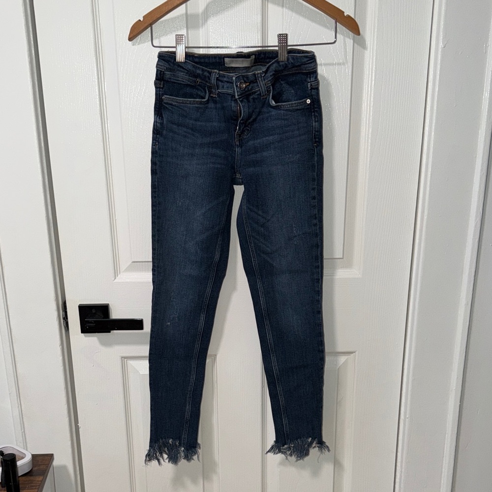 Zara - Dark Blue Frayed Hem Women's Jeans
